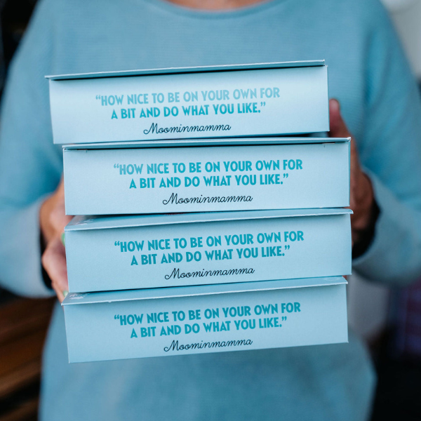 Snorkfröken plockar blommor broderikit