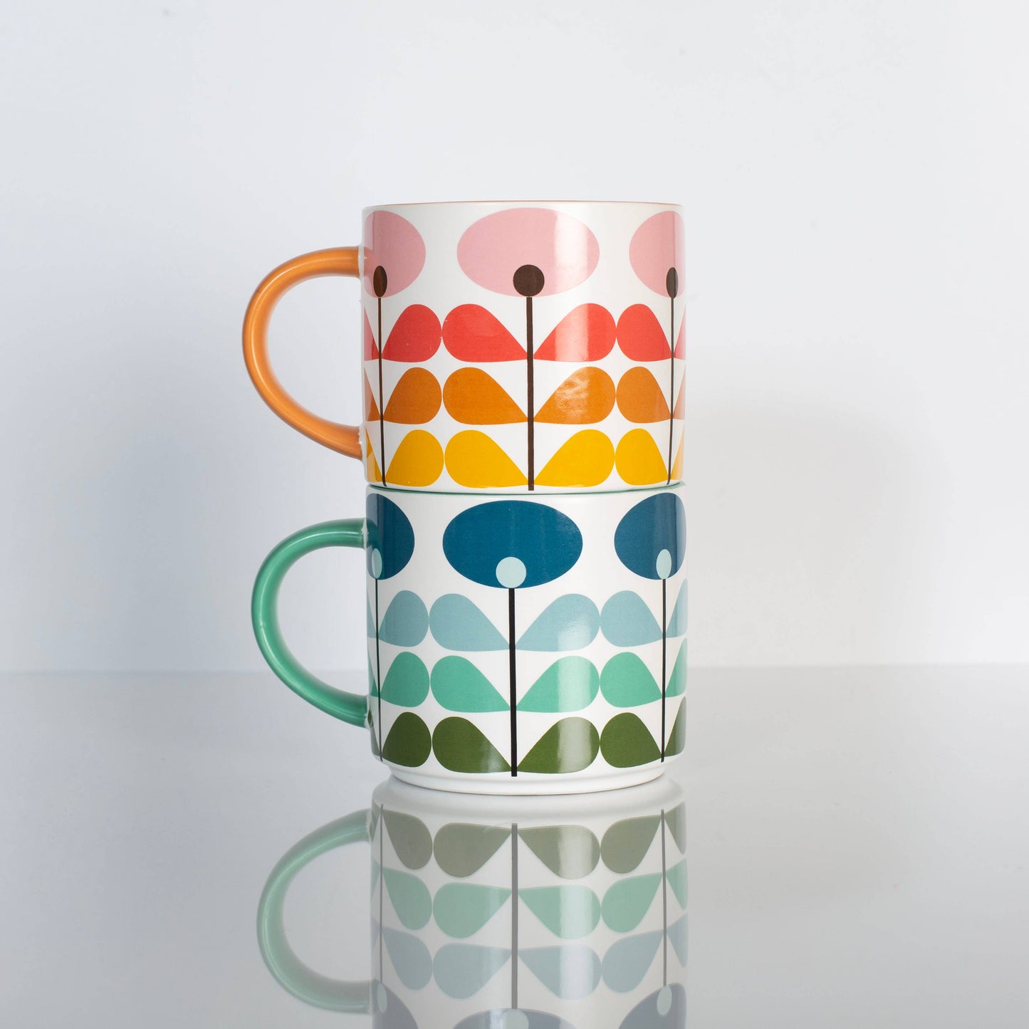 Blue Mid Century Modern Flower stapelbar mugg med matt yta