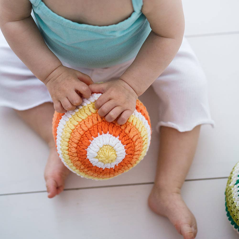 Crochet rattle ball for baby (färdigvirkad)