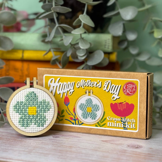 "Happy Mother's Day" (Blomma) Mini Matchbox broderikit