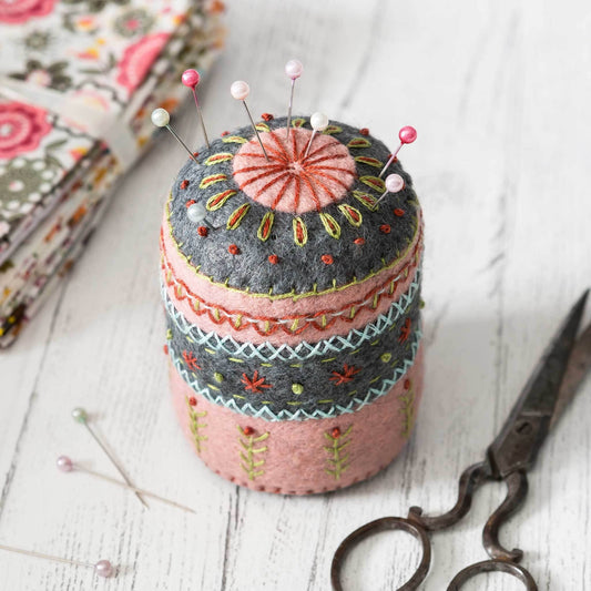 Filtkit Nåldyna - Pincushion Felt Craft Mini Kit