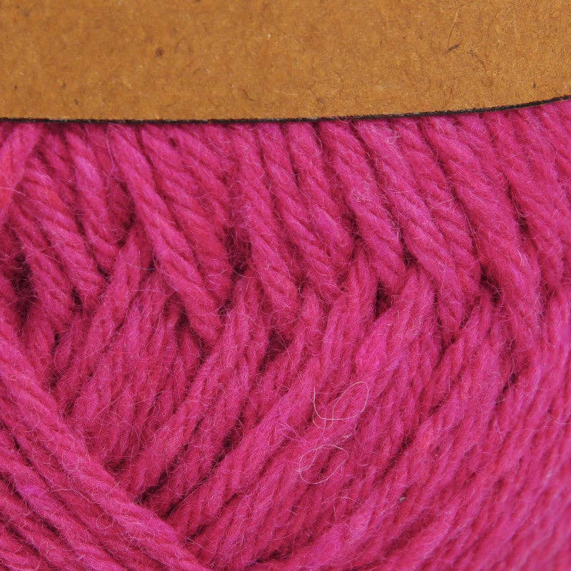 WOOLLY -  100% recycled. Återvunnet från kasserade kläder