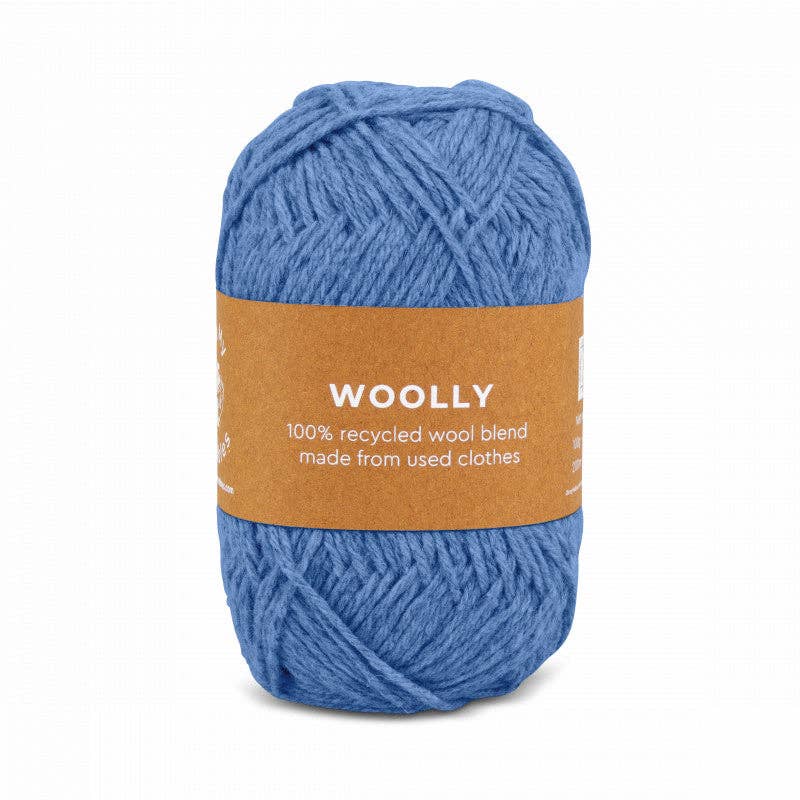 WOOLLY -  100% recycled. Återvunnet från kasserade kläder