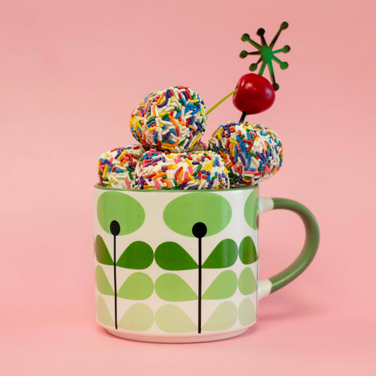 Pistachio Green Mod Flower Mid Century stapelbar mugg med matt yta