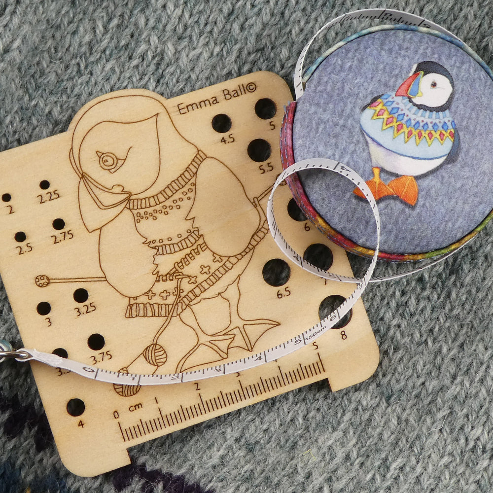 Woolly Puffin Wooden Needle Gauge