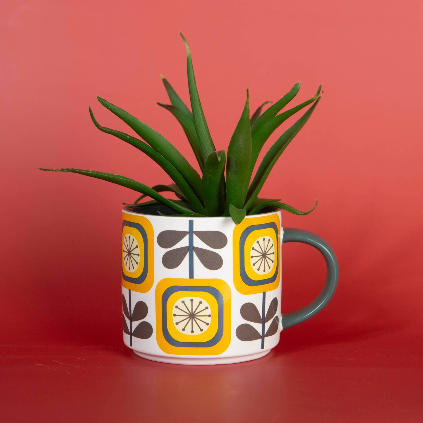 Sunflower Mid Century Modern stapelbar mugg med matt yta