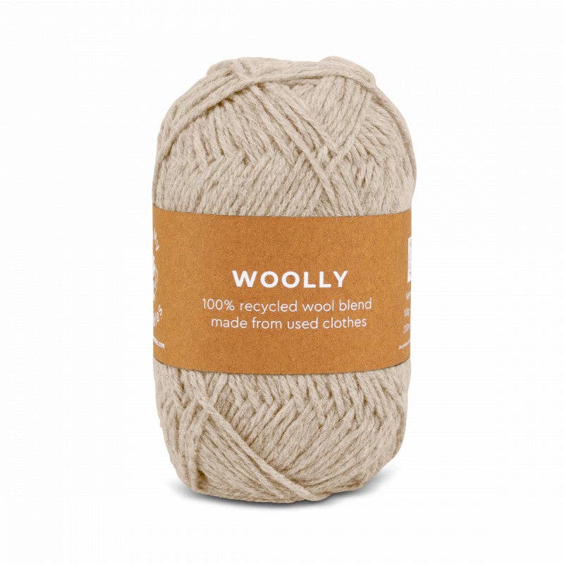 WOOLLY -  100% recycled. Återvunnet från kasserade kläder