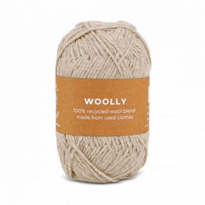 WOOLLY -  100% recycled. Återvunnet från kasserade kläder