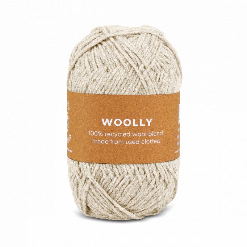 WOOLLY -  100% recycled. Återvunnet från kasserade kläder