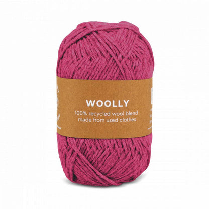 WOOLLY -  100% recycled. Återvunnet från kasserade kläder