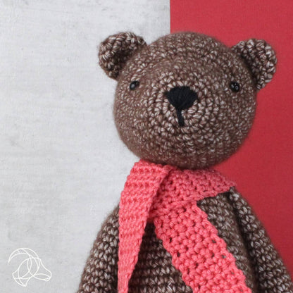 Virk-kit Bobbi Bear - DIY Crochet Kit Bobbi Bear