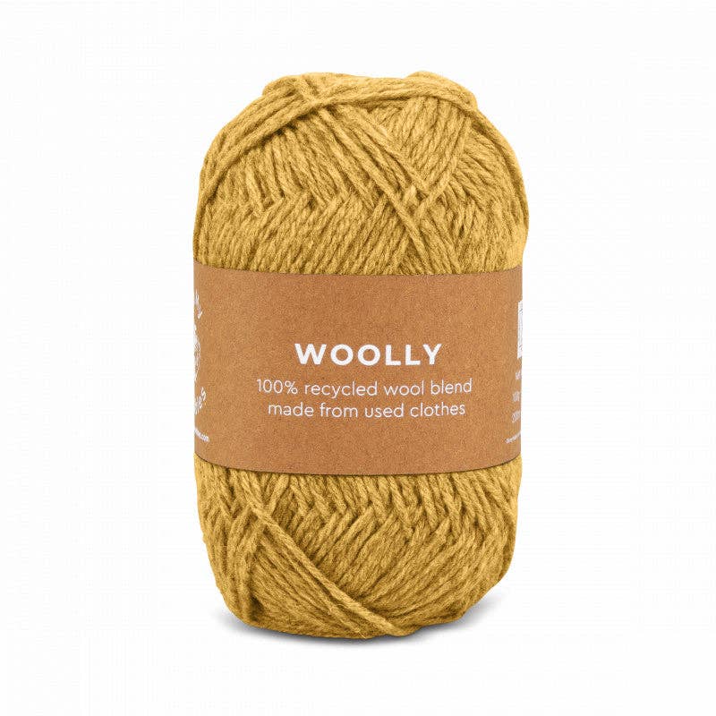WOOLLY -  100% recycled. Återvunnet från kasserade kläder