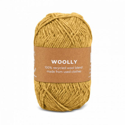 WOOLLY -  100% recycled. Återvunnet från kasserade kläder