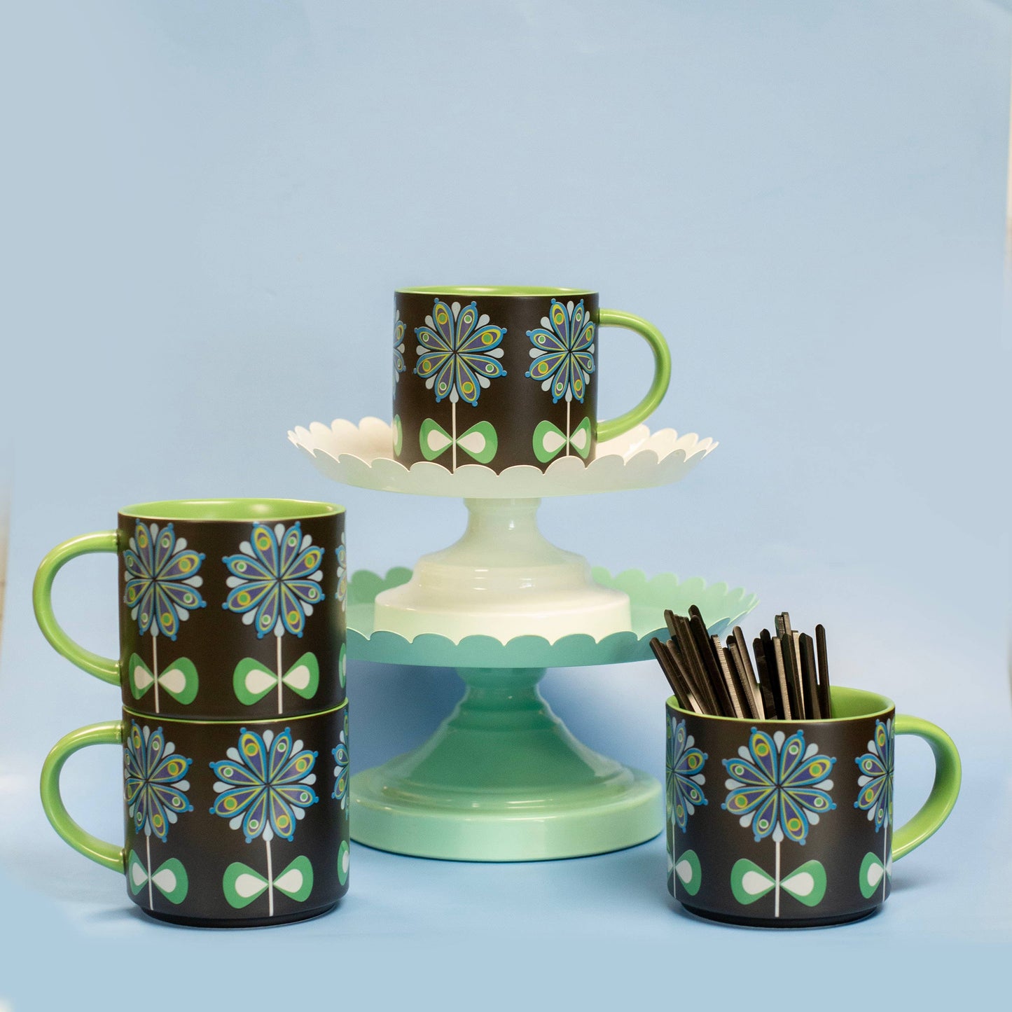 Casbah Blue Flower Mid Century stapelbar mugg med matt yta