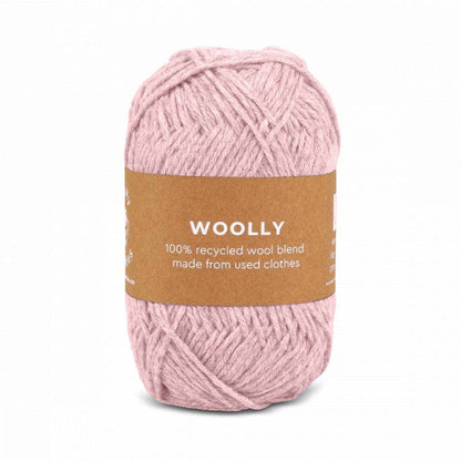 WOOLLY -  100% recycled. Återvunnet från kasserade kläder