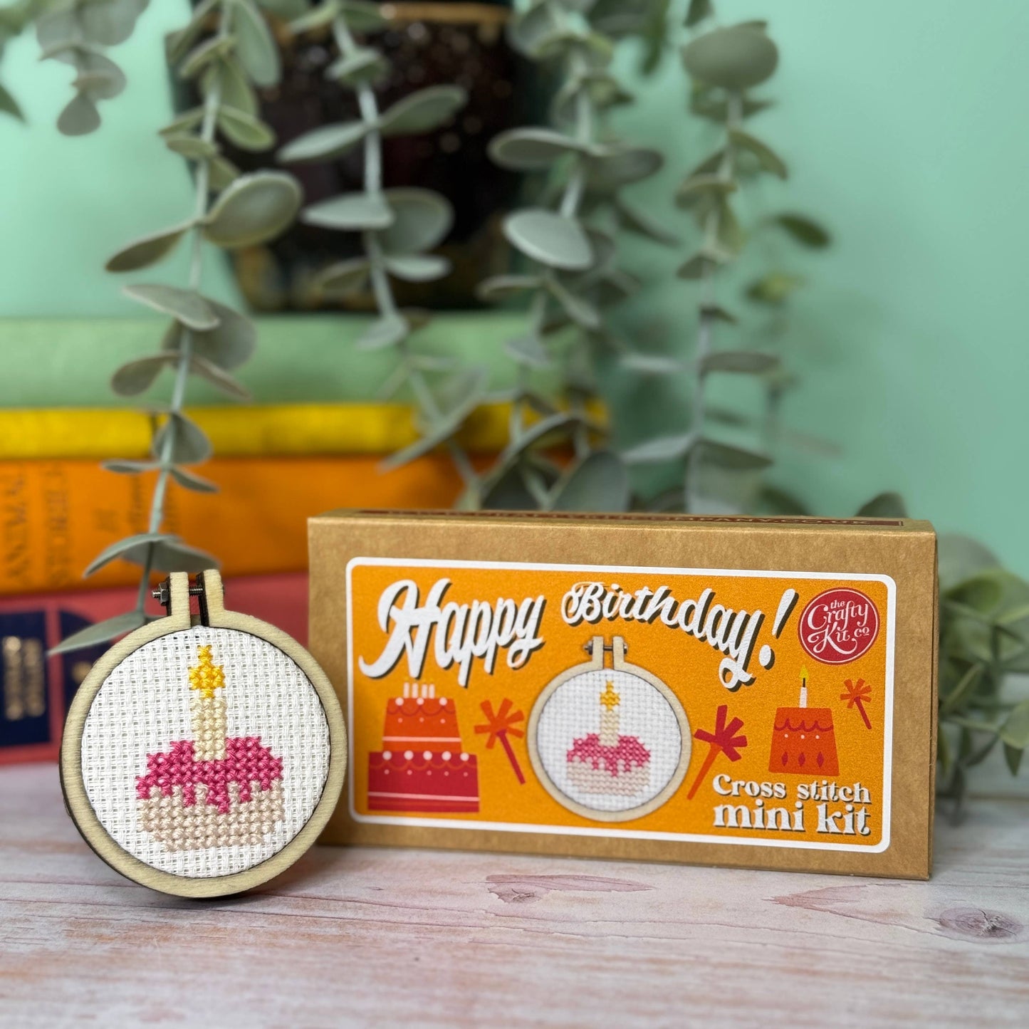"Happy Birthday! Cake" Mini Matchbox broderikit