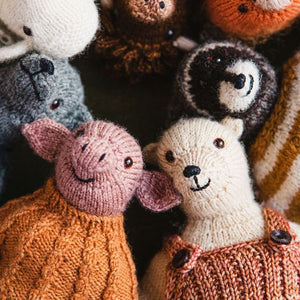 Mouche & Friends: Seamless Toys to Knit and Love. Author Cinthia Vallet